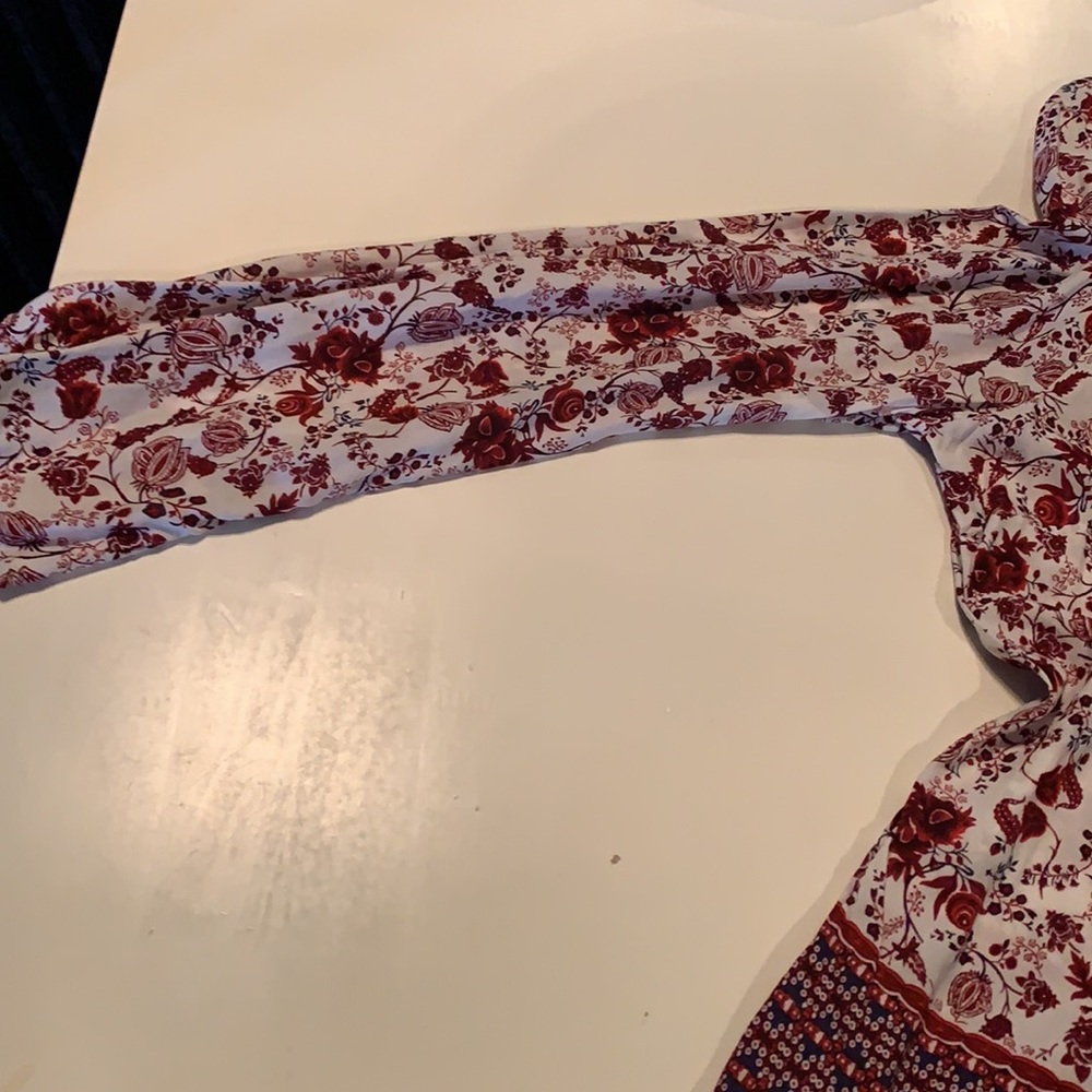 Flower pattern blouse - Picture 10 of 17